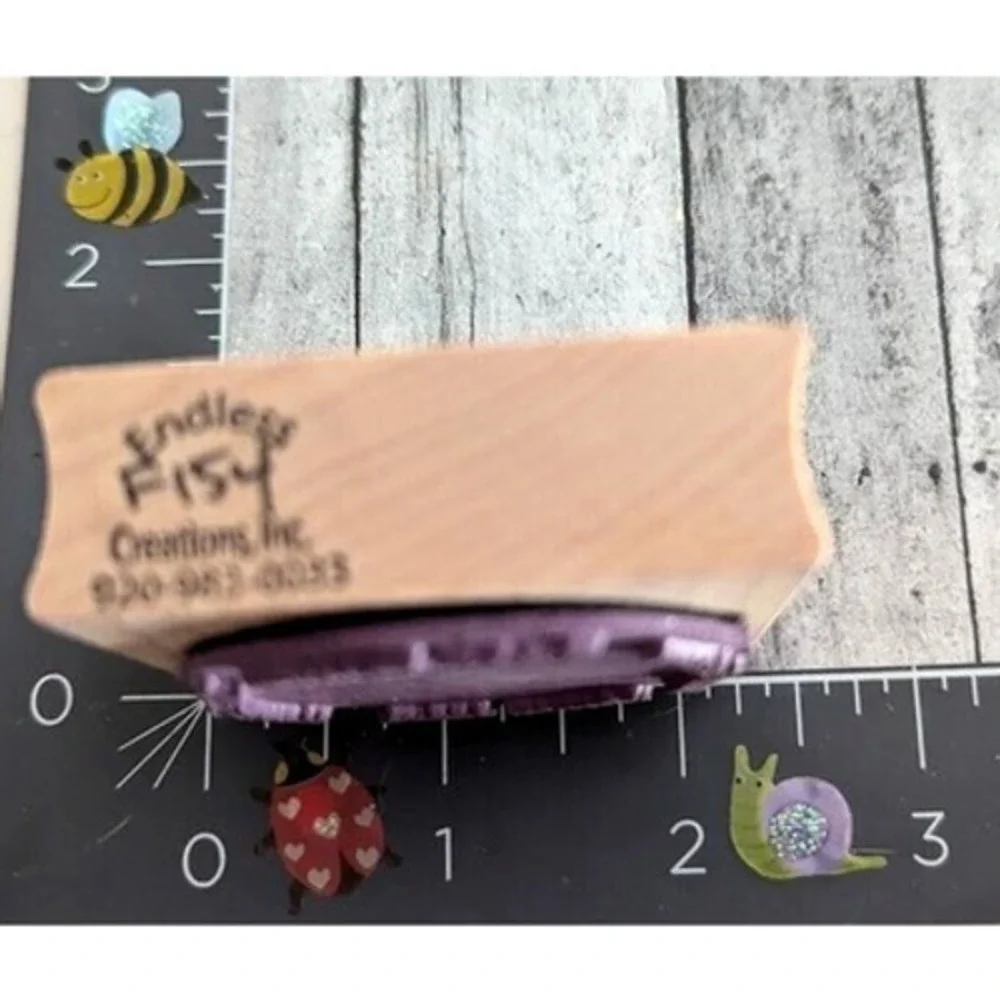 Endless Creations Happy Holidays Circle Frame F154 Rubber Stamp Wood #D112